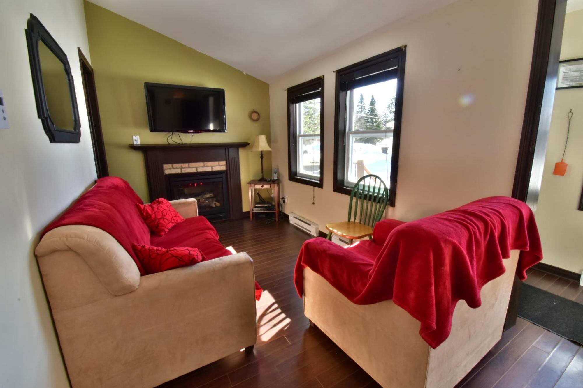 Emme Chalets Sainte-Lucie-de-Doncaster Εξωτερικό φωτογραφία