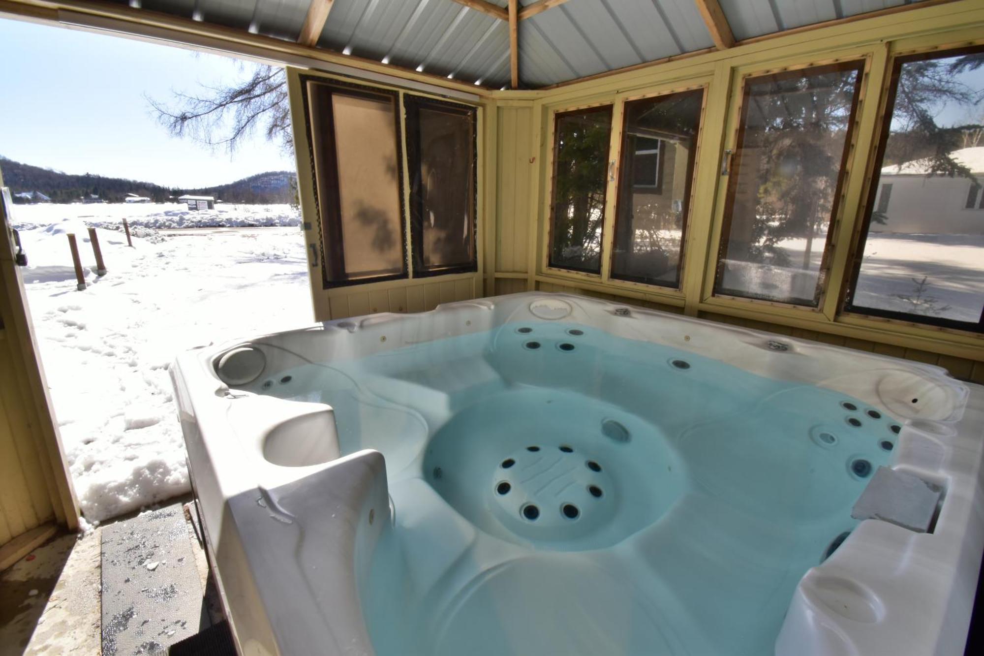 Emme Chalets Sainte-Lucie-de-Doncaster Εξωτερικό φωτογραφία