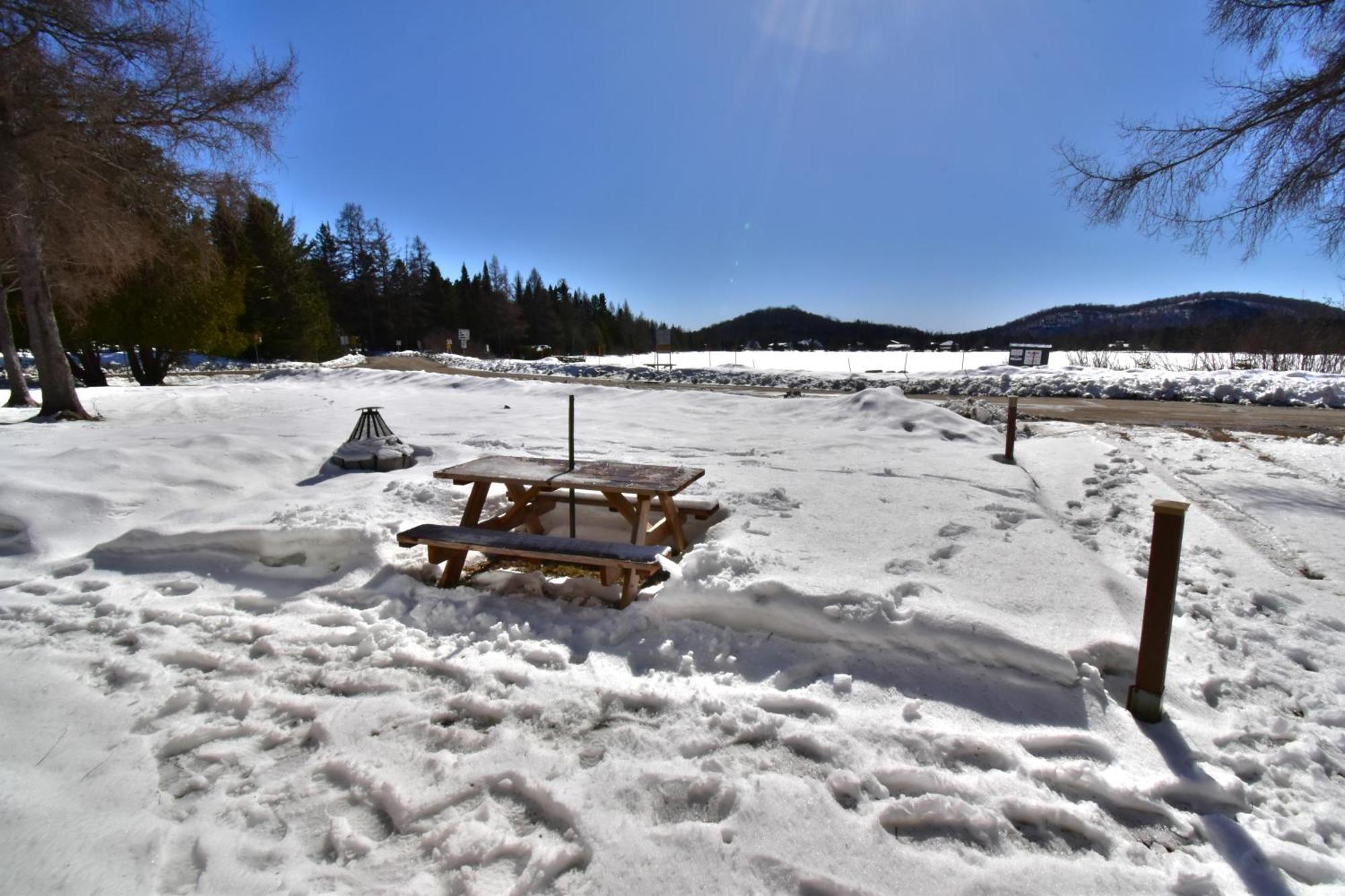 Emme Chalets Sainte-Lucie-de-Doncaster Εξωτερικό φωτογραφία