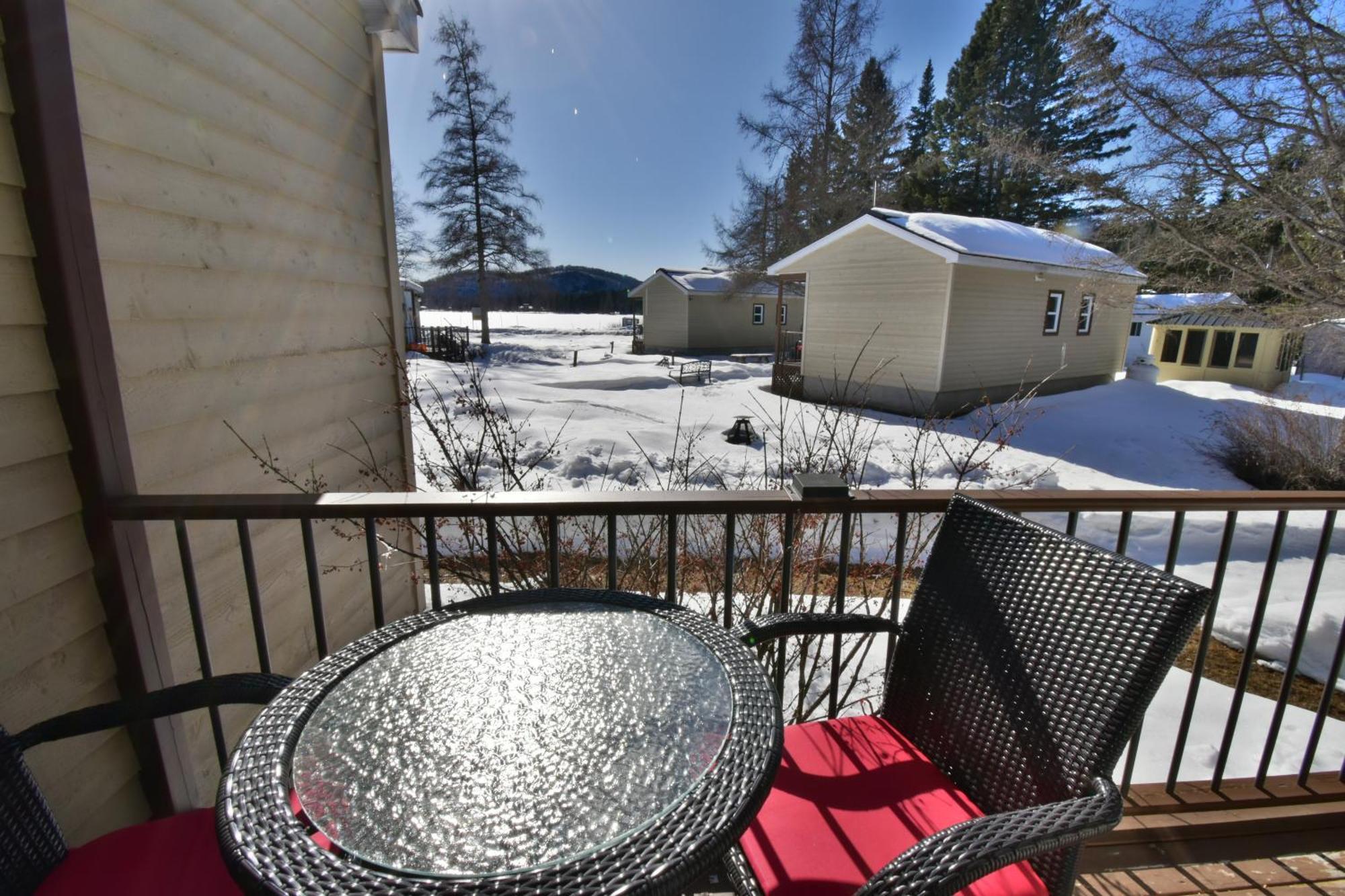 Emme Chalets Sainte-Lucie-de-Doncaster Εξωτερικό φωτογραφία