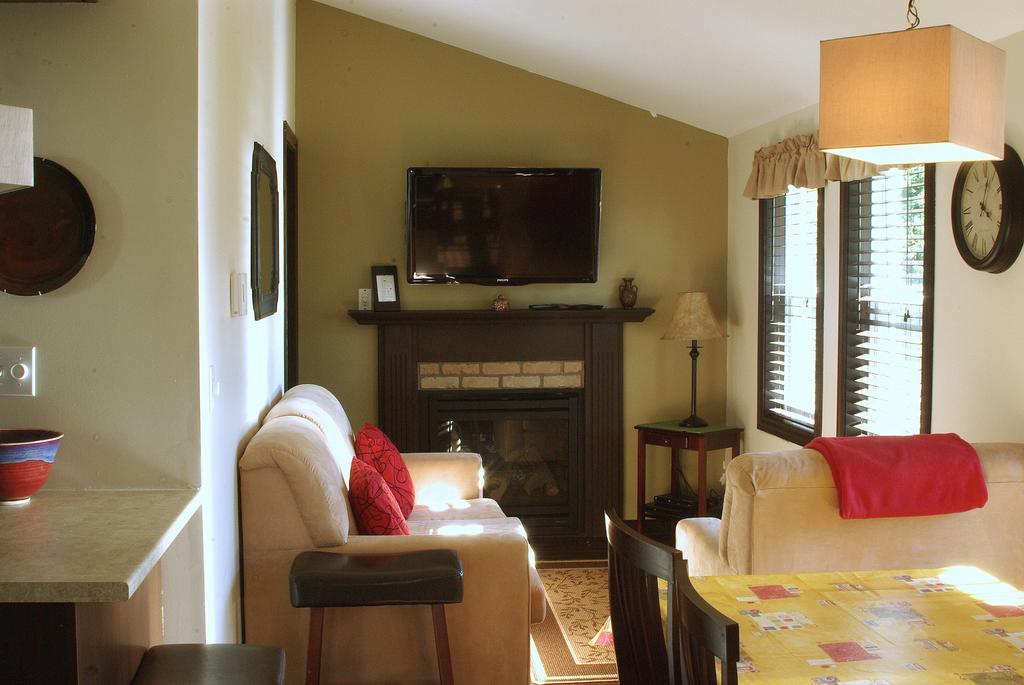 Emme Chalets Sainte-Lucie-de-Doncaster Δωμάτιο φωτογραφία